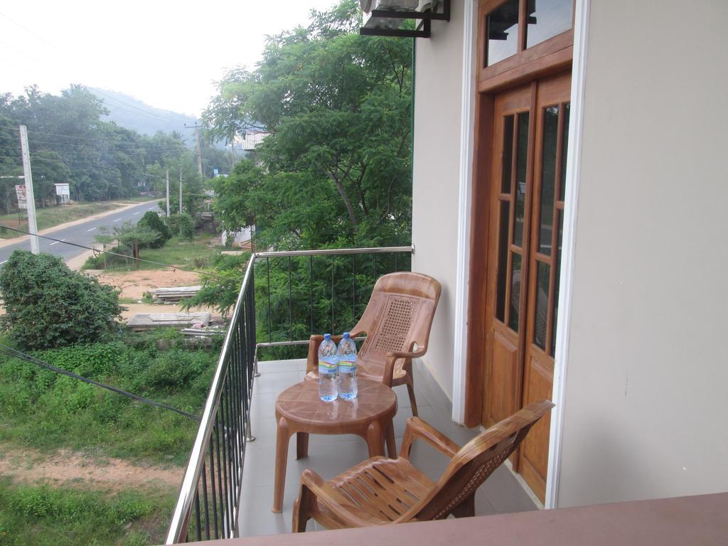 Hotel Kiyara Dambulla Kültér fotó