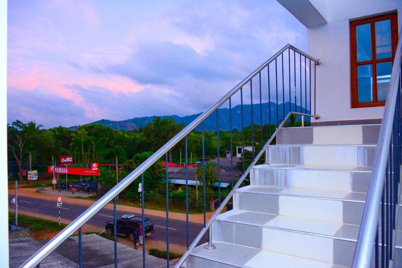 Hotel Kiyara Dambulla Kültér fotó